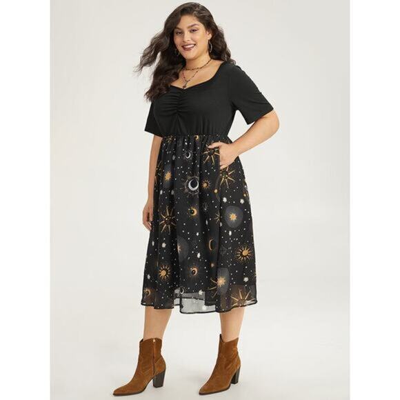 BloomChic Dresses & Skirts - Plus Size 6X 30 by BloomChic Festive Halloween Moon & Star Slimming Dress pocket